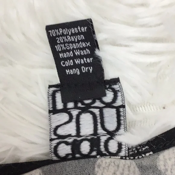 Clara SunWoo b/w polka dot top L - Picture 9 of 10